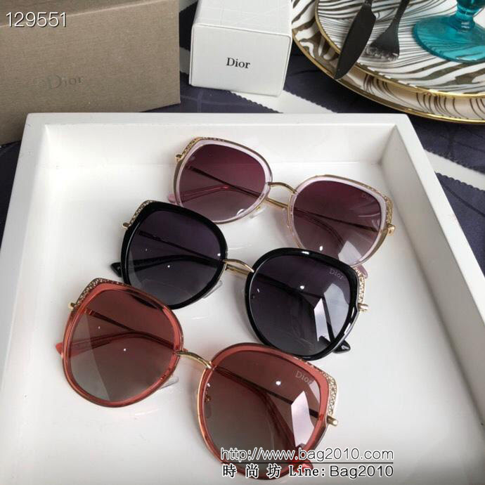 DIOR-迪奧 寶麗來樹脂偏光鏡 新款小香太陽鏡 減輕強光負擔 遮擋有害光線防輻射 出行旅遊必備品  lly1457
